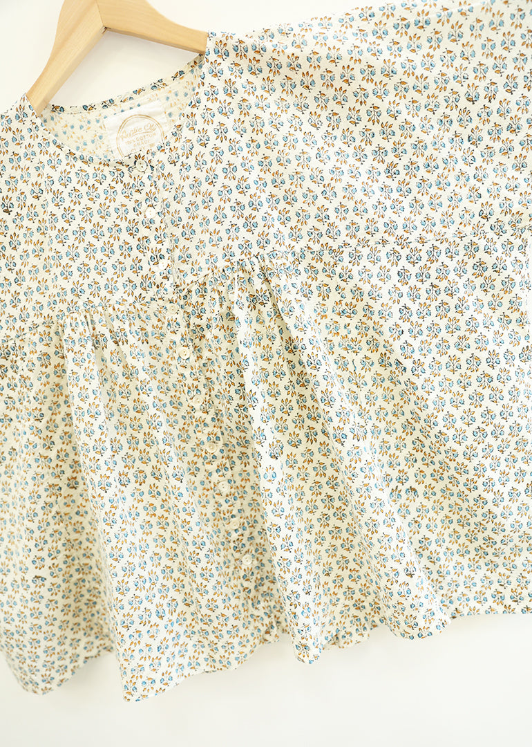 Auntie Oti - Gathered Blouse in Calico