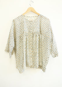 Auntie Oti - Gathered Blouse in Calico
