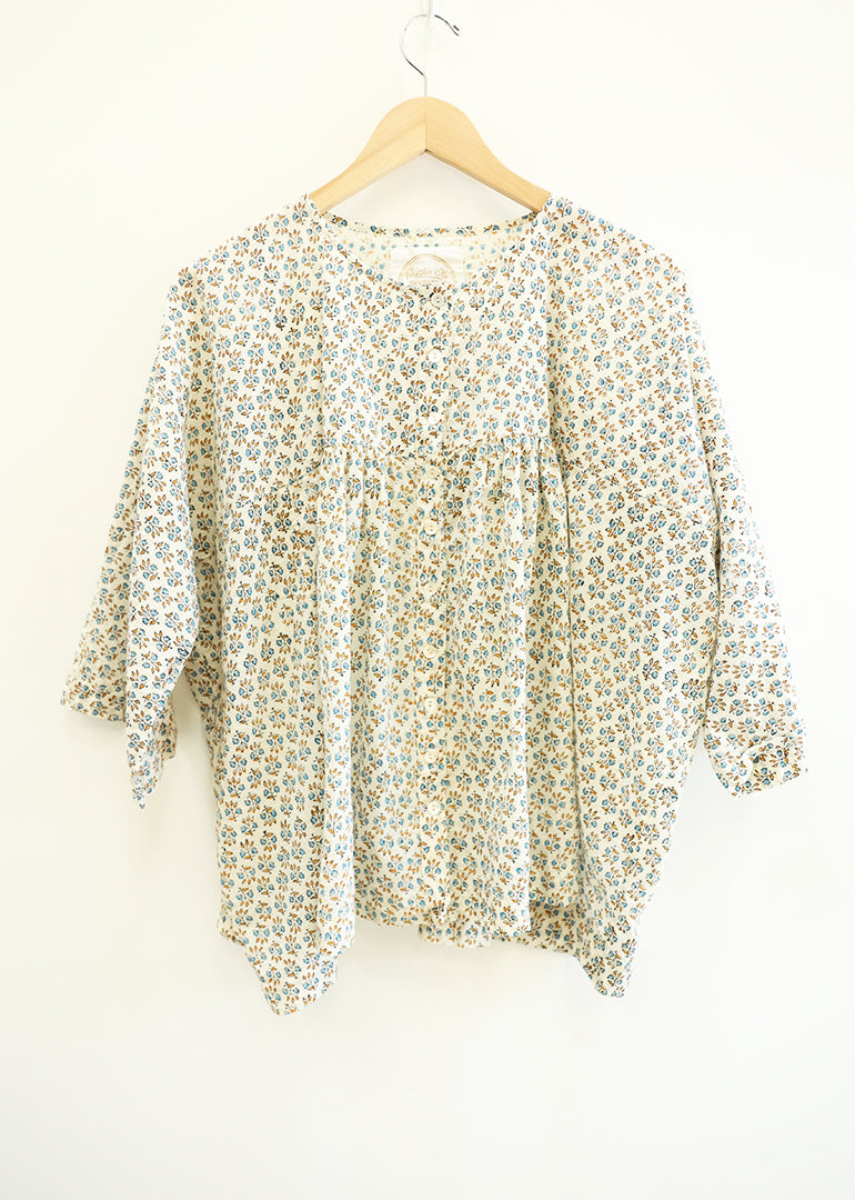 Auntie Oti - Gathered Blouse in Calico