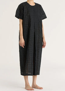 Black Crane - Ripple Finish Crew Neck Dress in Black
