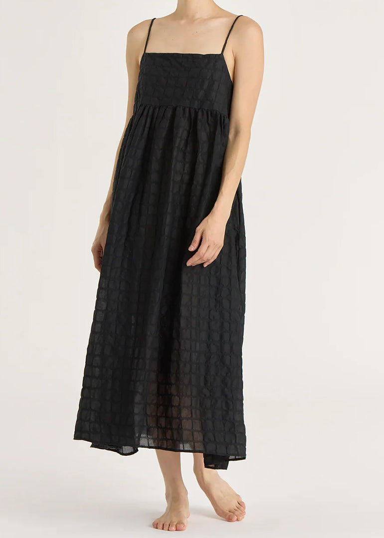 Black Crane - Ripple Strap Dress in Black