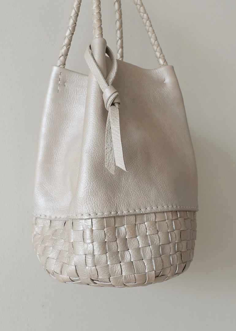 Ichi Antiquities - Leather Small Basket Bag in Pearl