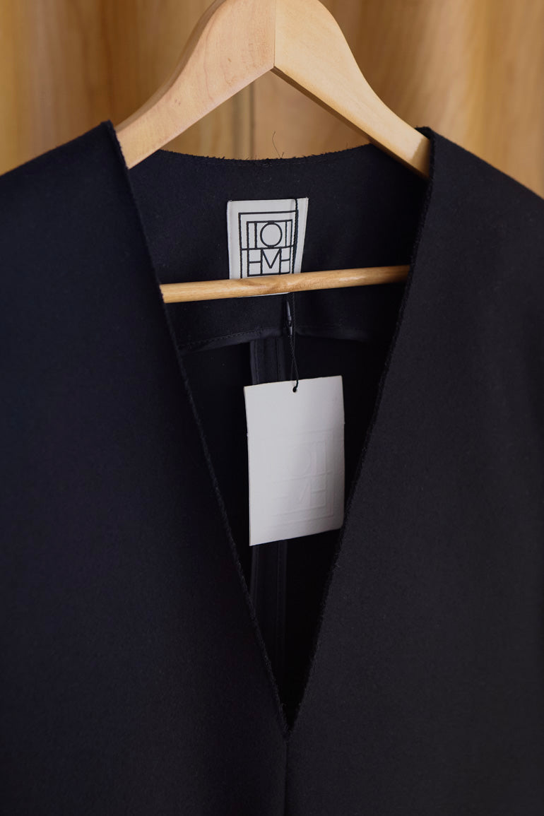 Totême Giverny Pullover Blazer