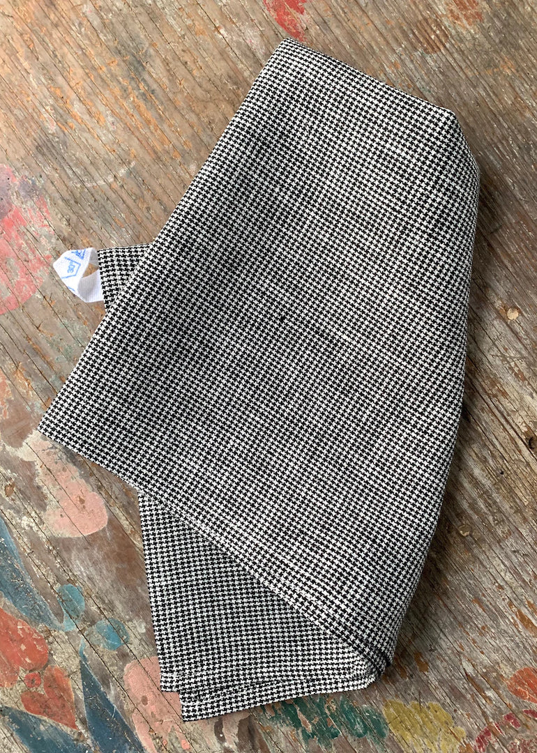 Kitchen Cloth in Black Houndstooth